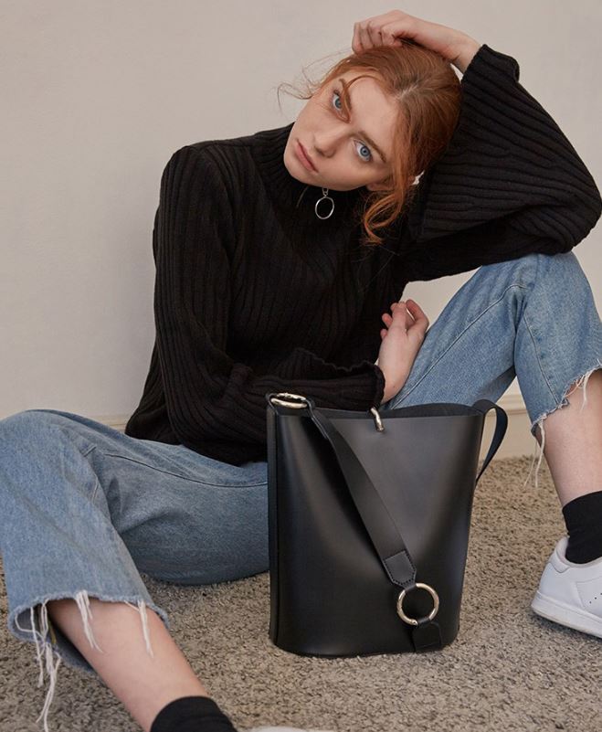 <b><p>Leather bucket bag Women college studt freshman</p></b><b><p>レザーバケットバッグ女子学生女子大生初心者新入生バッグショルダークロス20代入学祝い卒業珍しい</p></b><br /><br /><p align='center'>