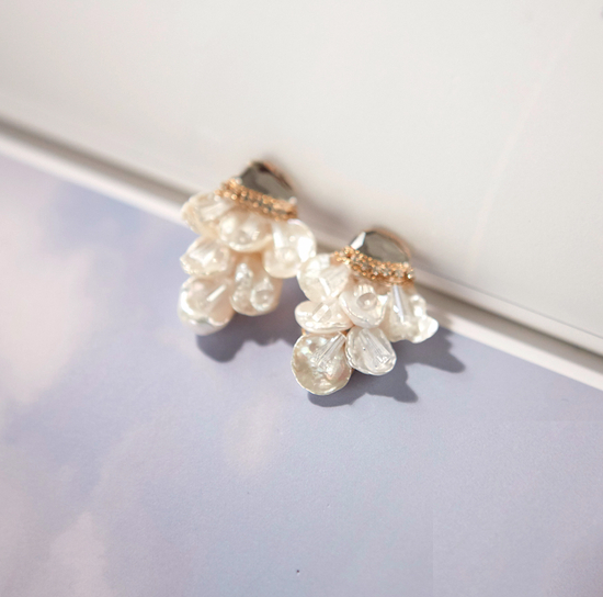 Freshwater pearl wedding earrings silver fancy fem