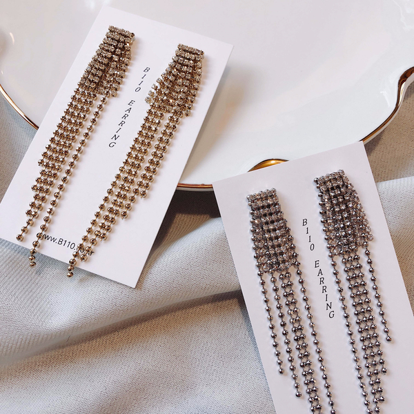 Blanche Bold Long Drop Earrings 2color Unusual Spe