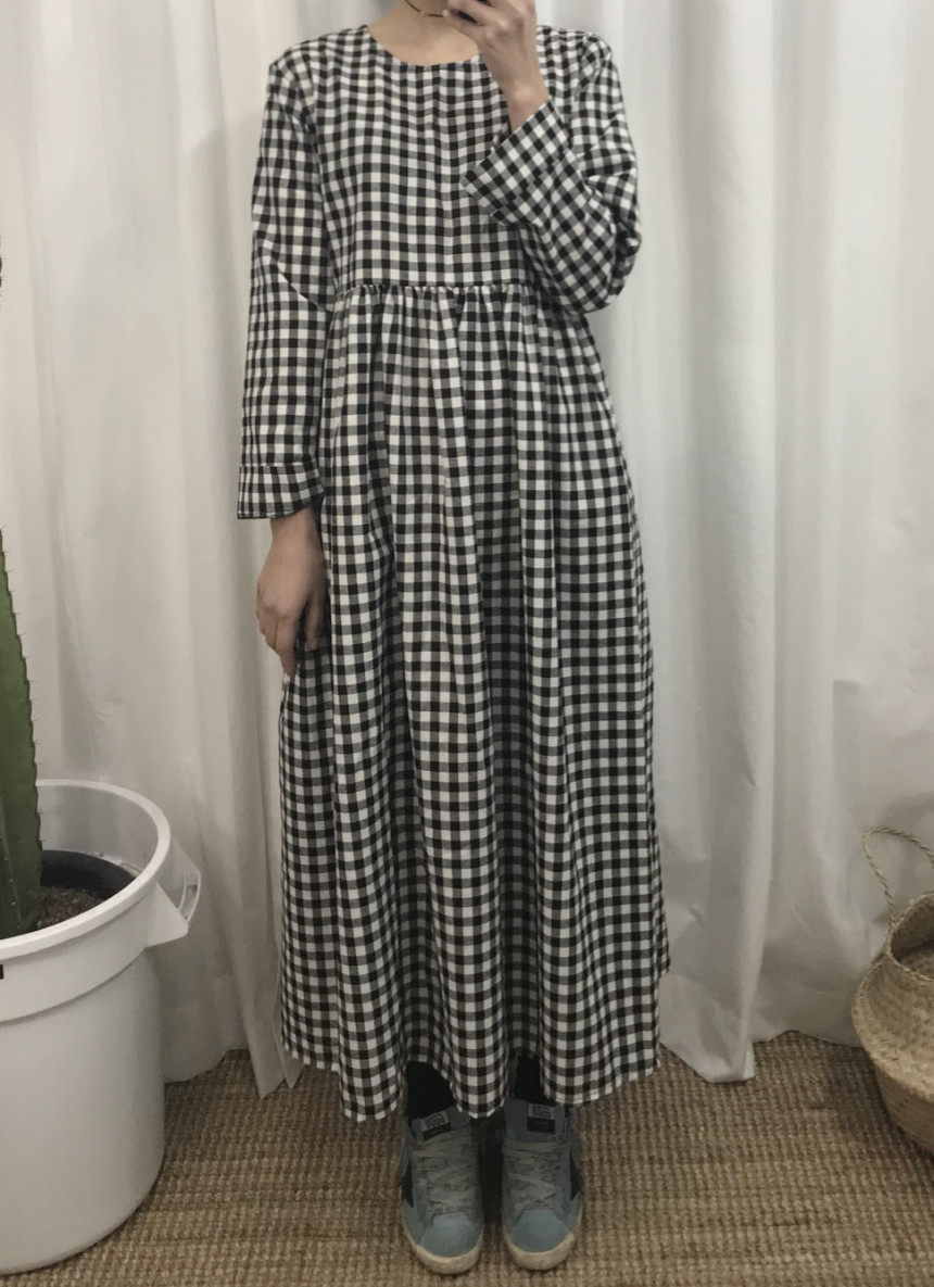 Flare check dress