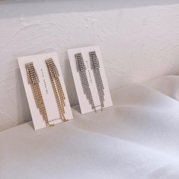 Blanche Bold Long Drop Earrings 2color Unusual Spe