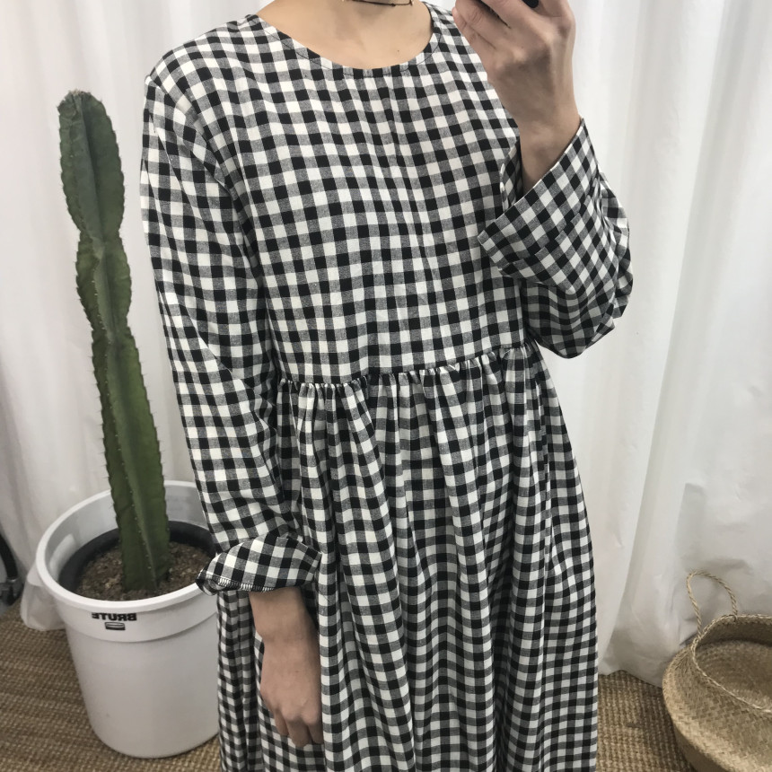 Flare check dress