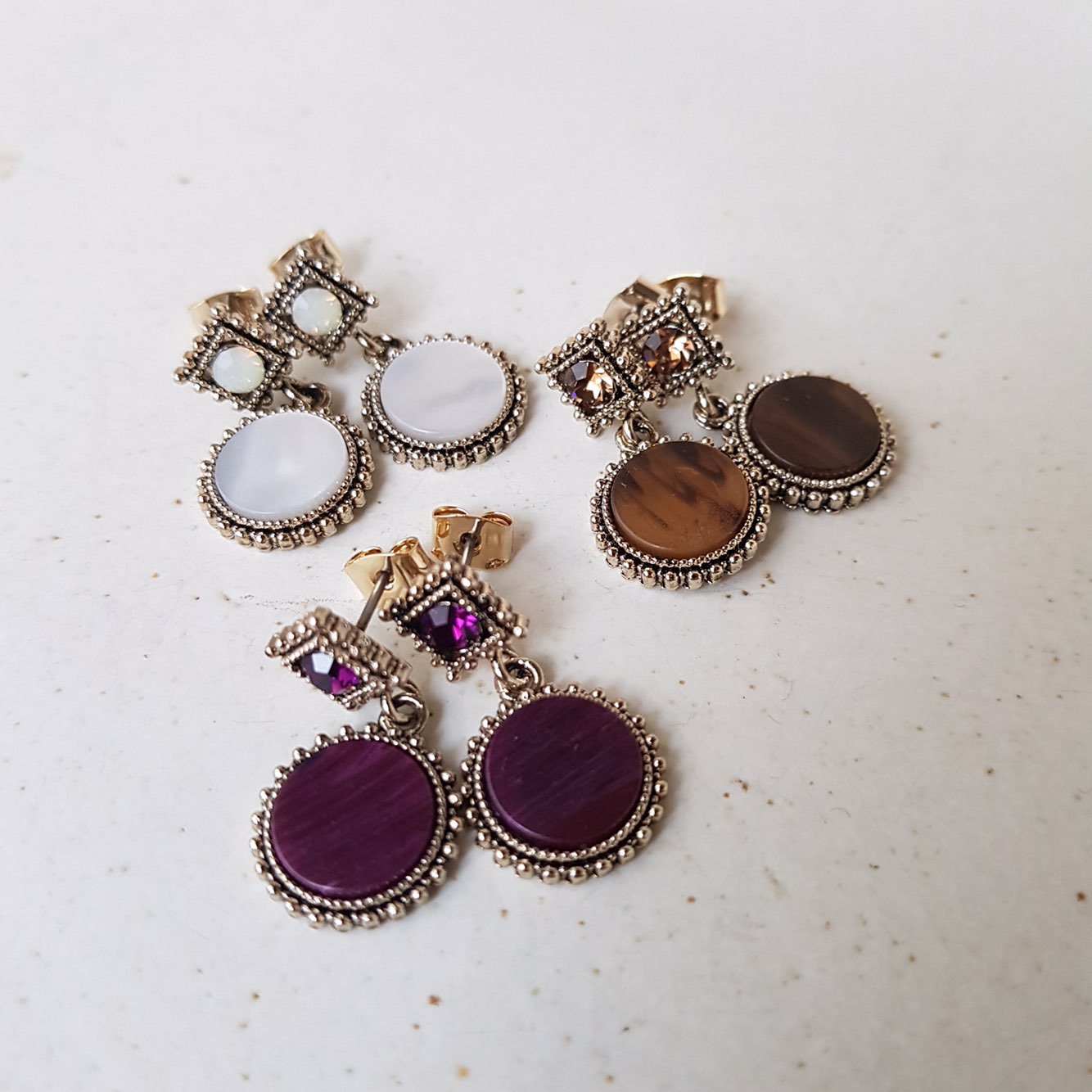 Loose stone petite drop earrings 3color Antique Mi