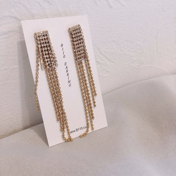 Blanche Bold Long Drop Earrings 2color Unusual Spe