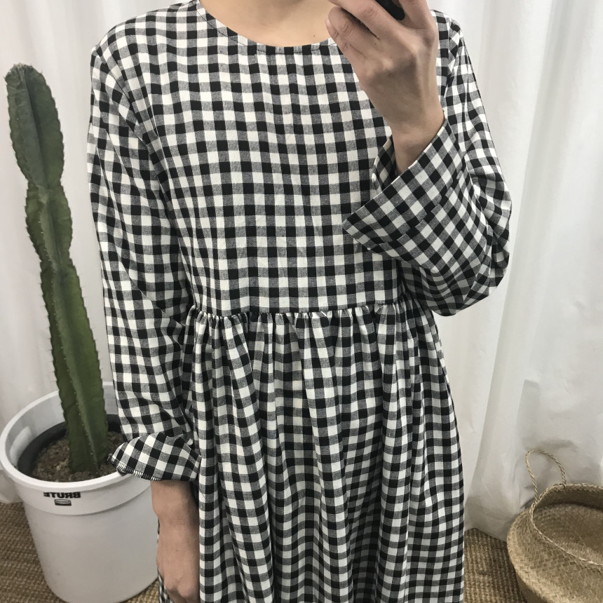Flare check dress