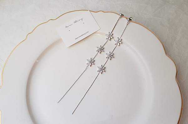 Snowflake Drop Earring Earring Possible Christmas 