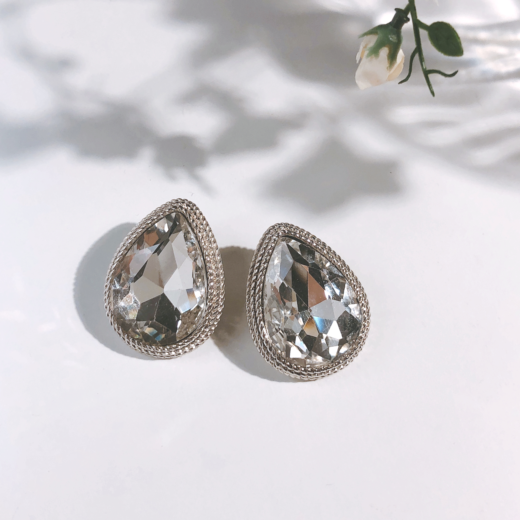 Water Drop Cubic Bold Earrings Drop No Allergies E