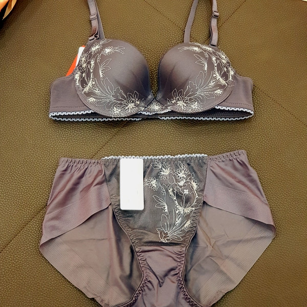 Venus gentle floral gray bra VBRZ004 NB race Four 