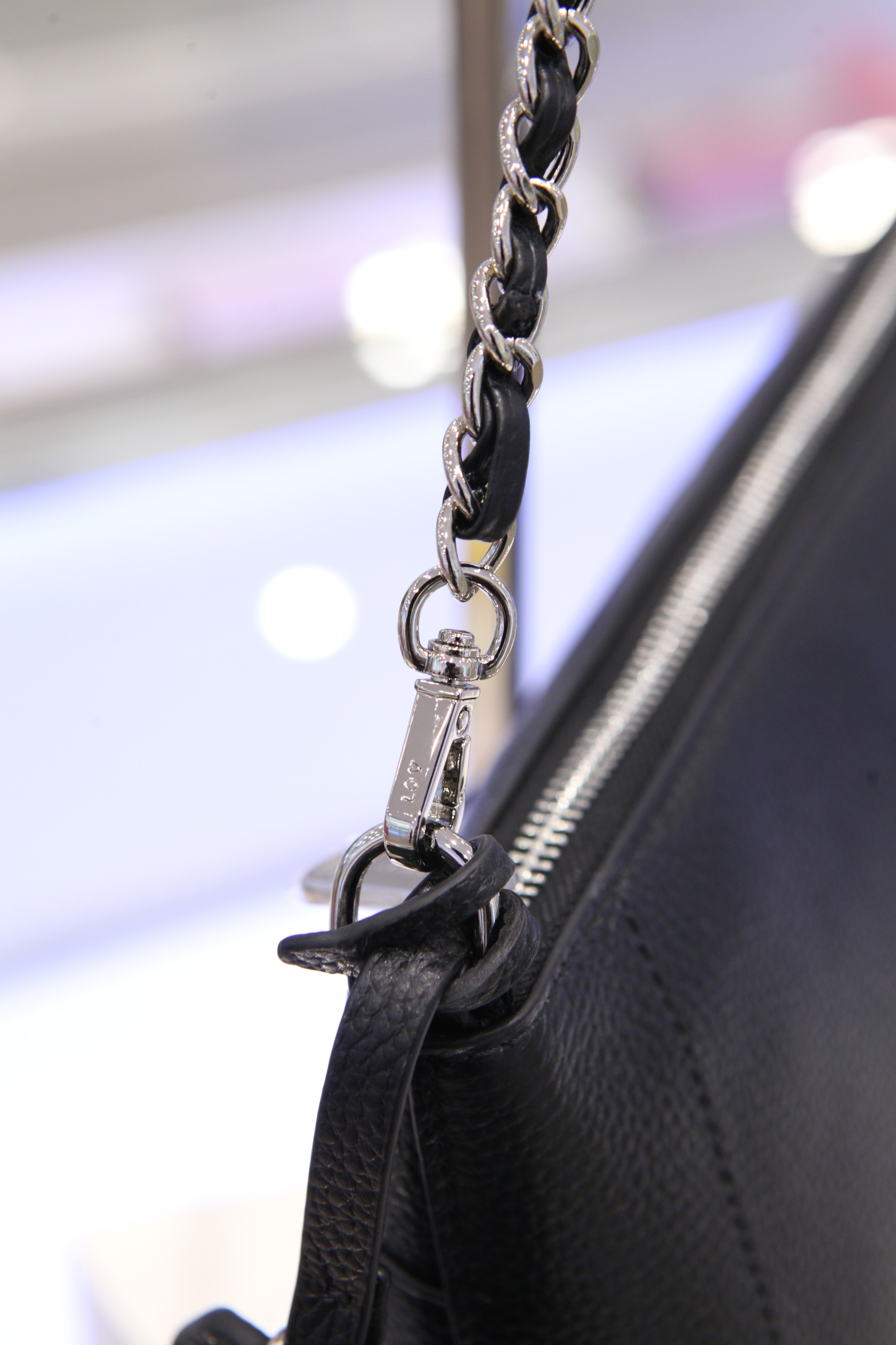 <b><p>Love Cat O Basic 5 Shoulder LHS2S923BL</p></b><b><p>ロブケトOベーシック5ショルダーバッグLHS2S923BL</p></b><br /><br /><p align='center'>