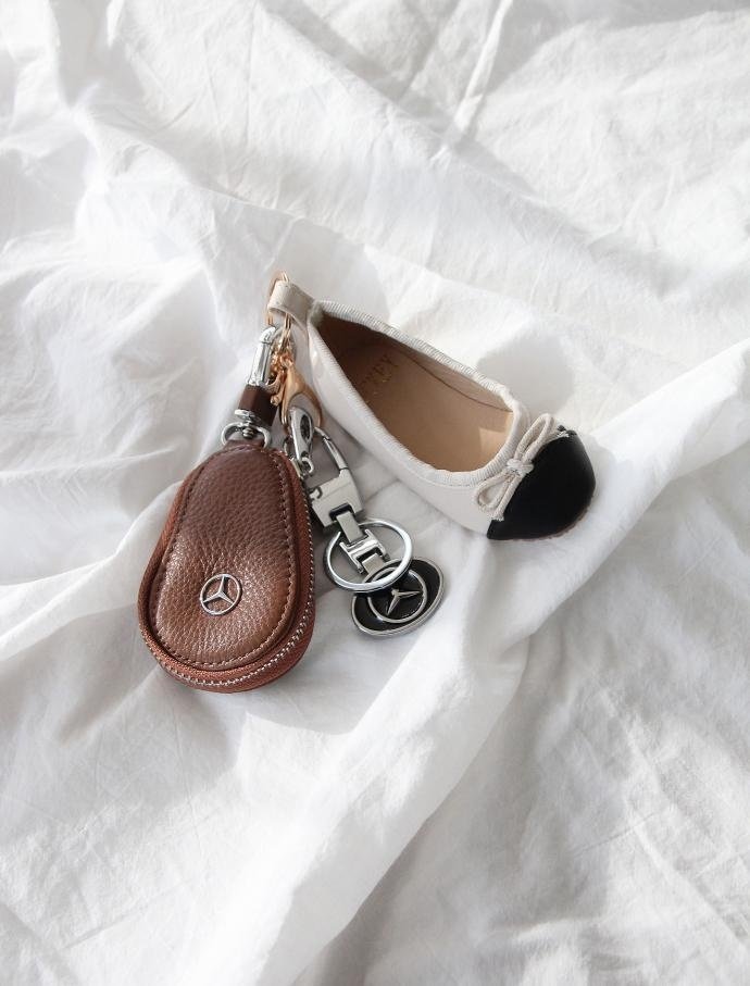 Flat keyring Simple accessory Feminine style Uniqu