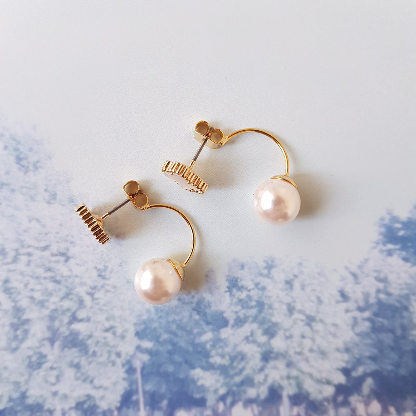 Blooth's Mother-of-Pearl Pearl Two-way Drop Ear