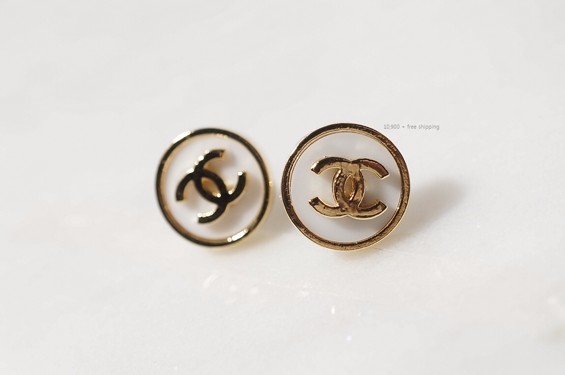 Round Base Logo CC Coco Earring feline Artificial 