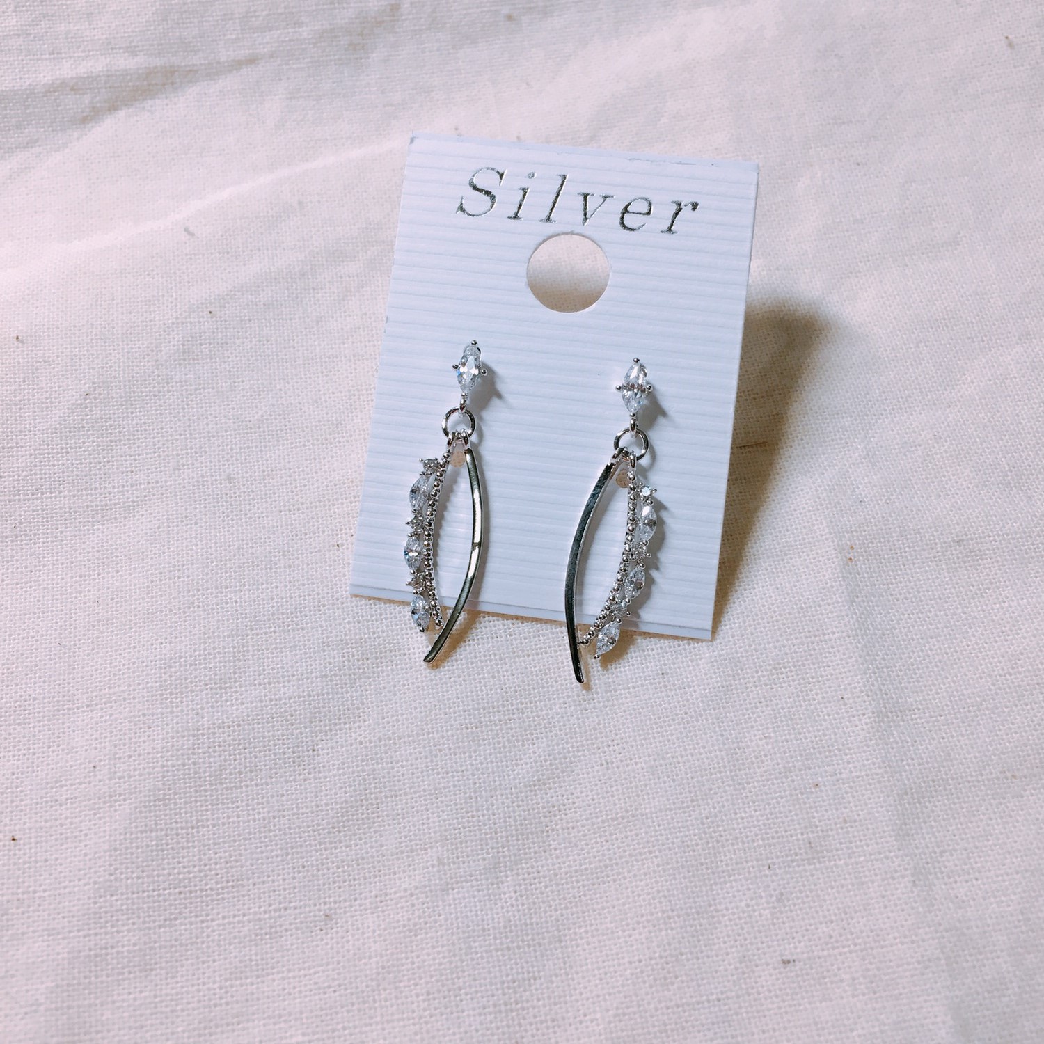 Luche Dia Earrings 2color LKJ0986 Women charming g