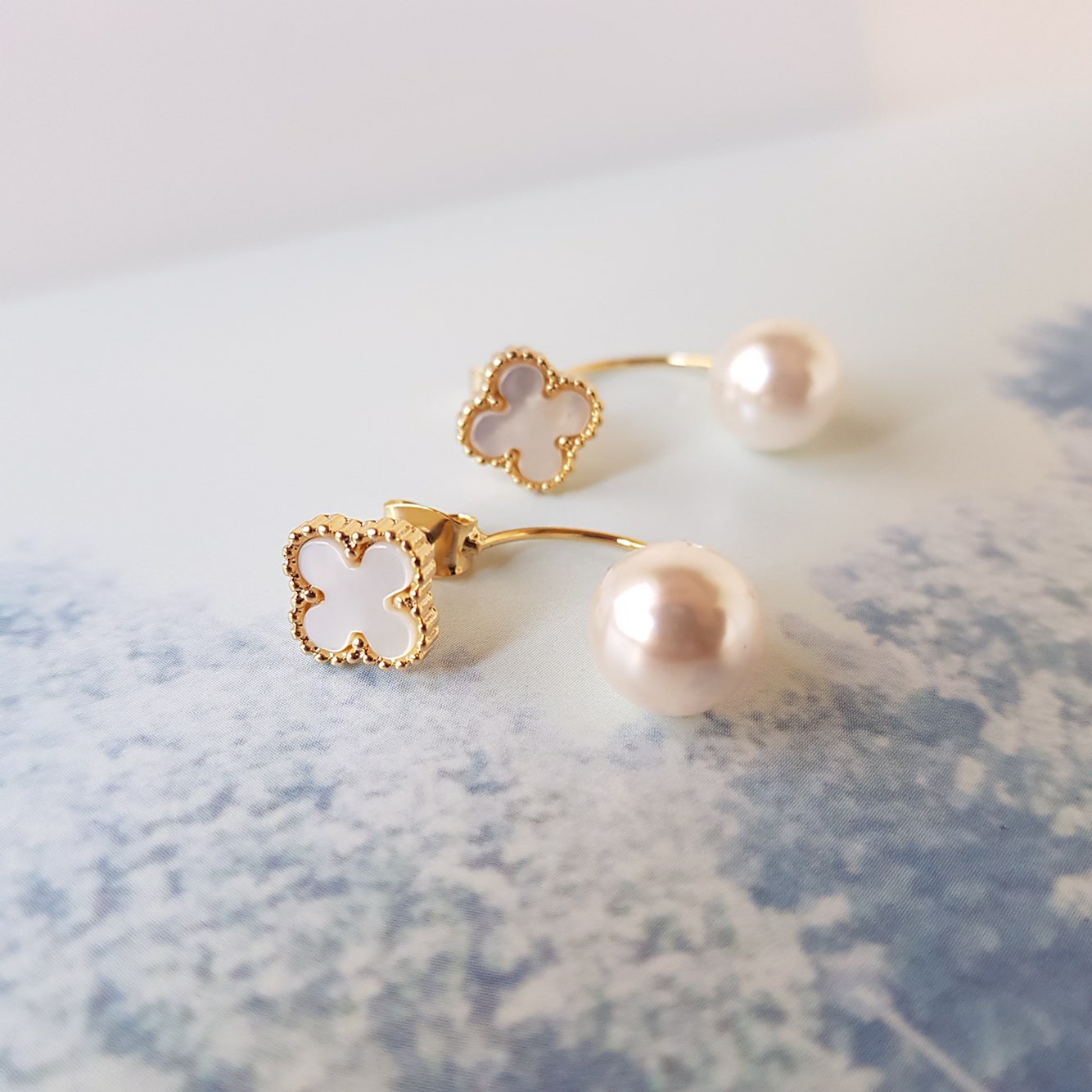 Blooth's Mother-of-Pearl Pearl Two-way Drop Ear