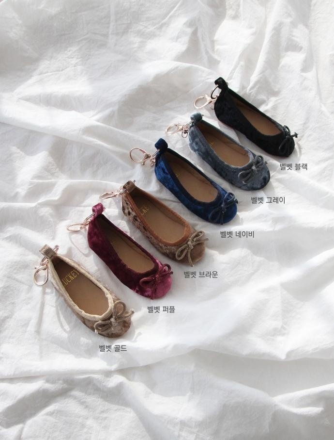 Flat keyring Simple accessory Feminine style Uniqu