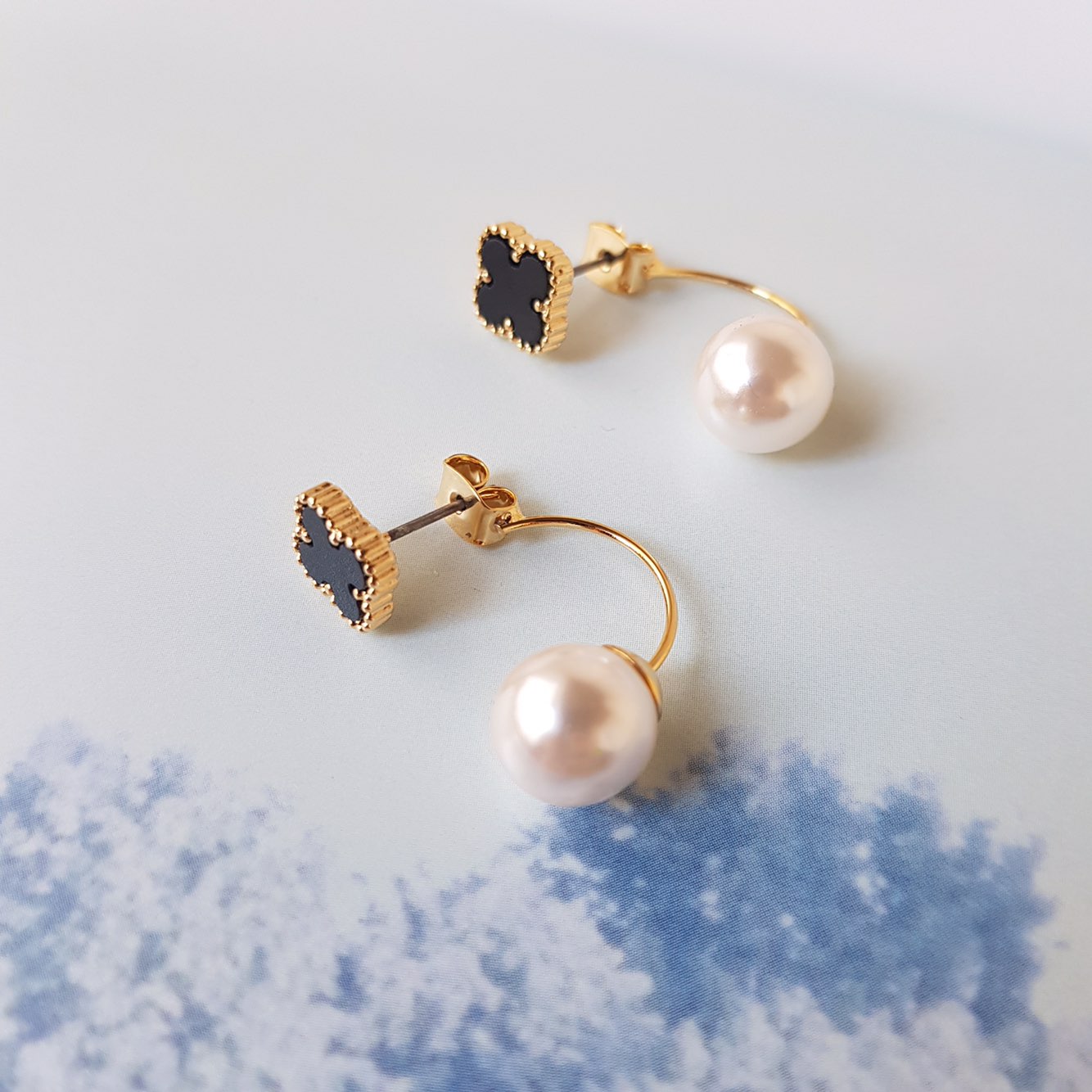 Blooth's Mother-of-Pearl Pearl Two-way Drop Ear