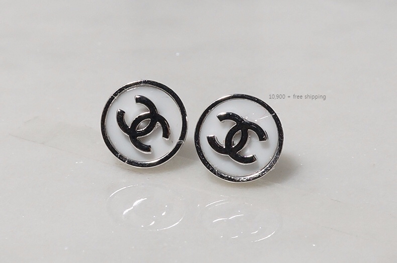 Round Base Logo CC Coco Earring feline Artificial 