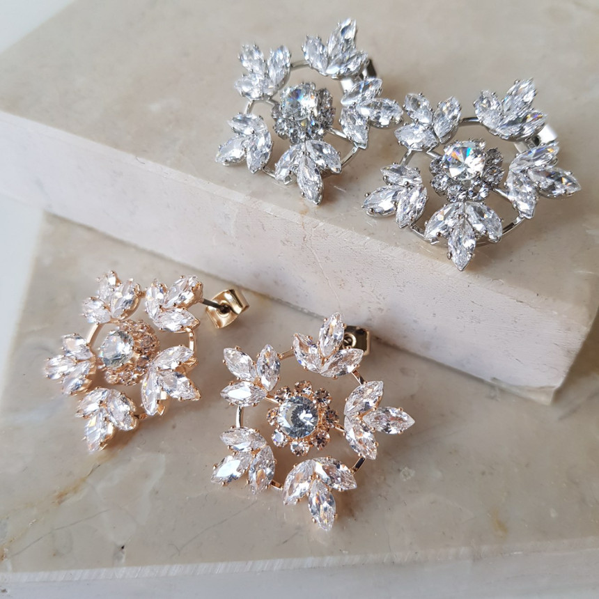 Blonde Snow Flower Bold Earrings Lovely Coordinate