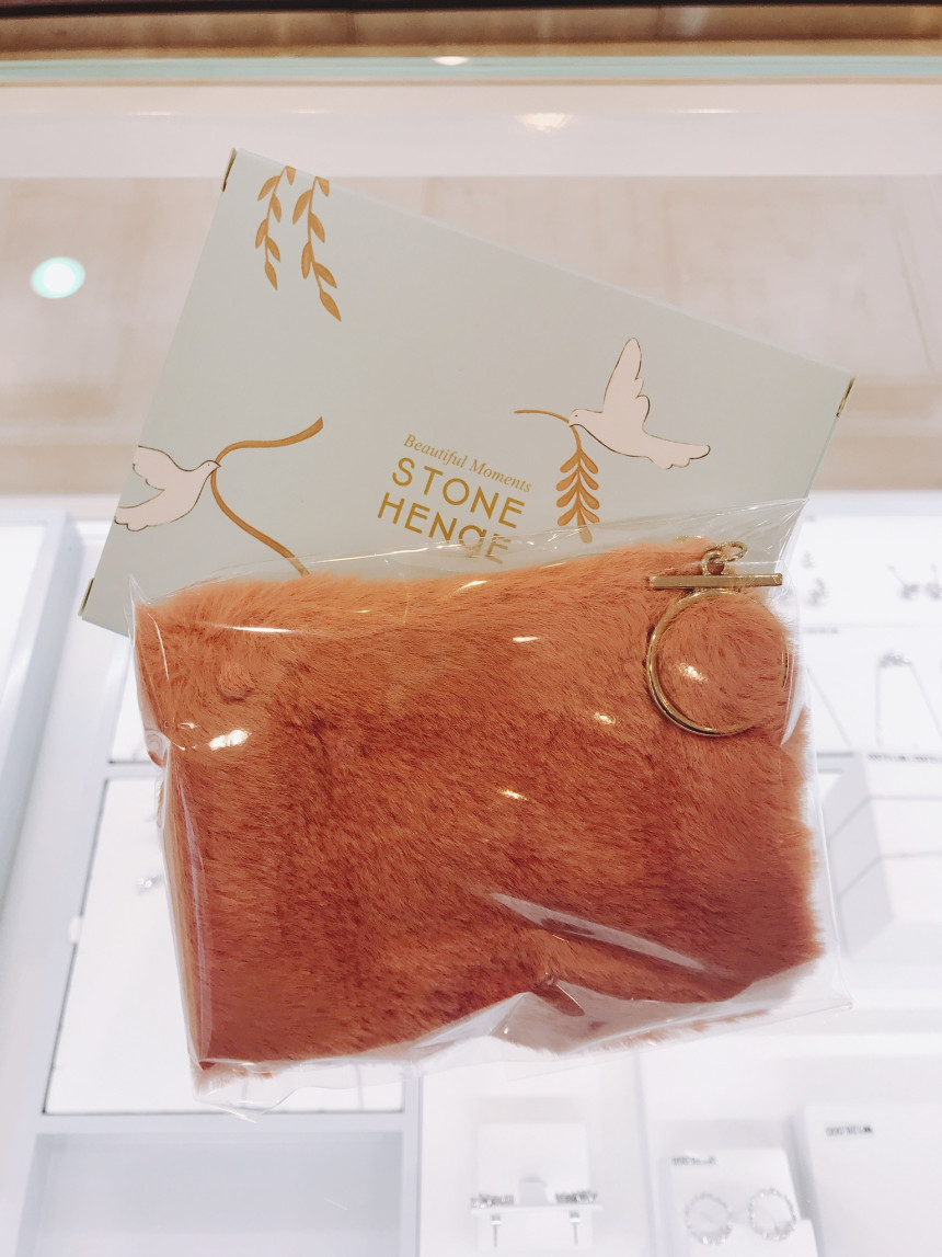 Stonehenge 14K Dancing Corstella Necklace D0002