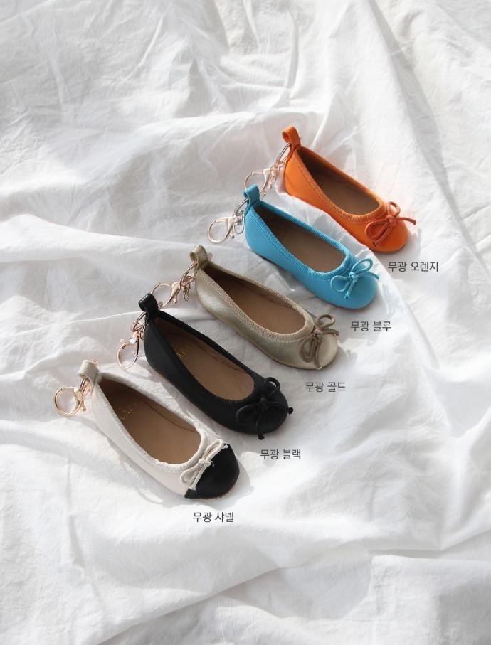 Flat keyring Simple accessory Feminine style Uniqu