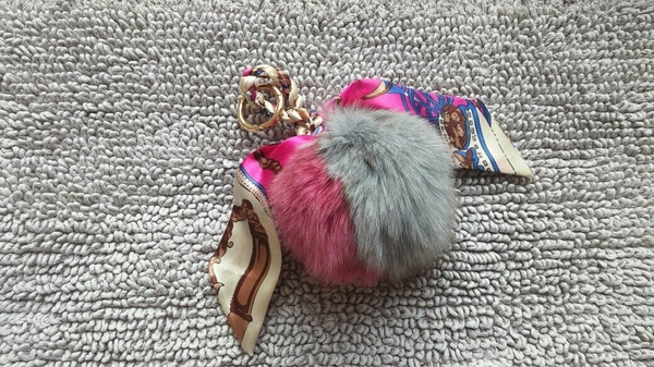 Fox Scarf Pom-Form 30's Women's Clothing Key