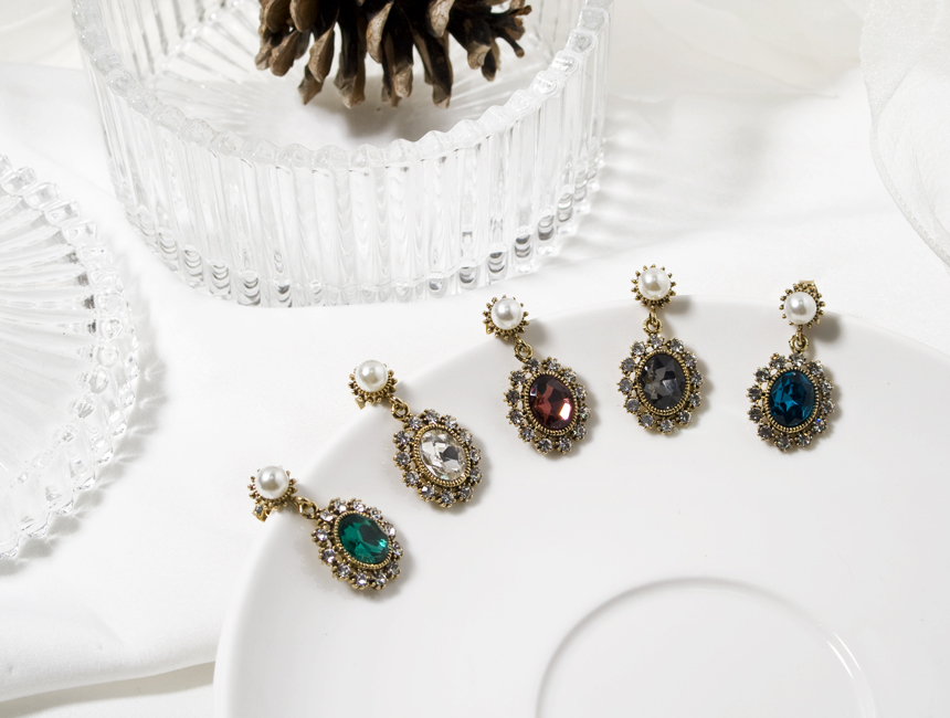 Glam Jewel Bold Drop Earrings Antique Winter Party