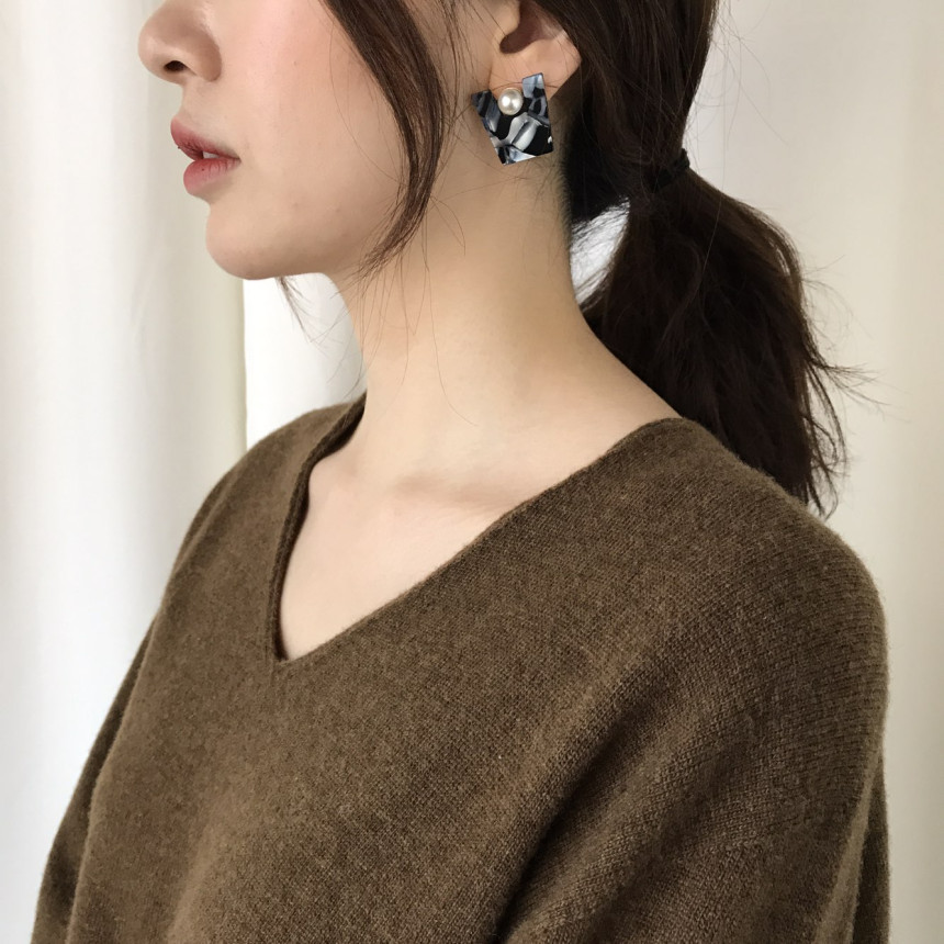 Honey pearl Hommage hoop earrings 4color Unusual a