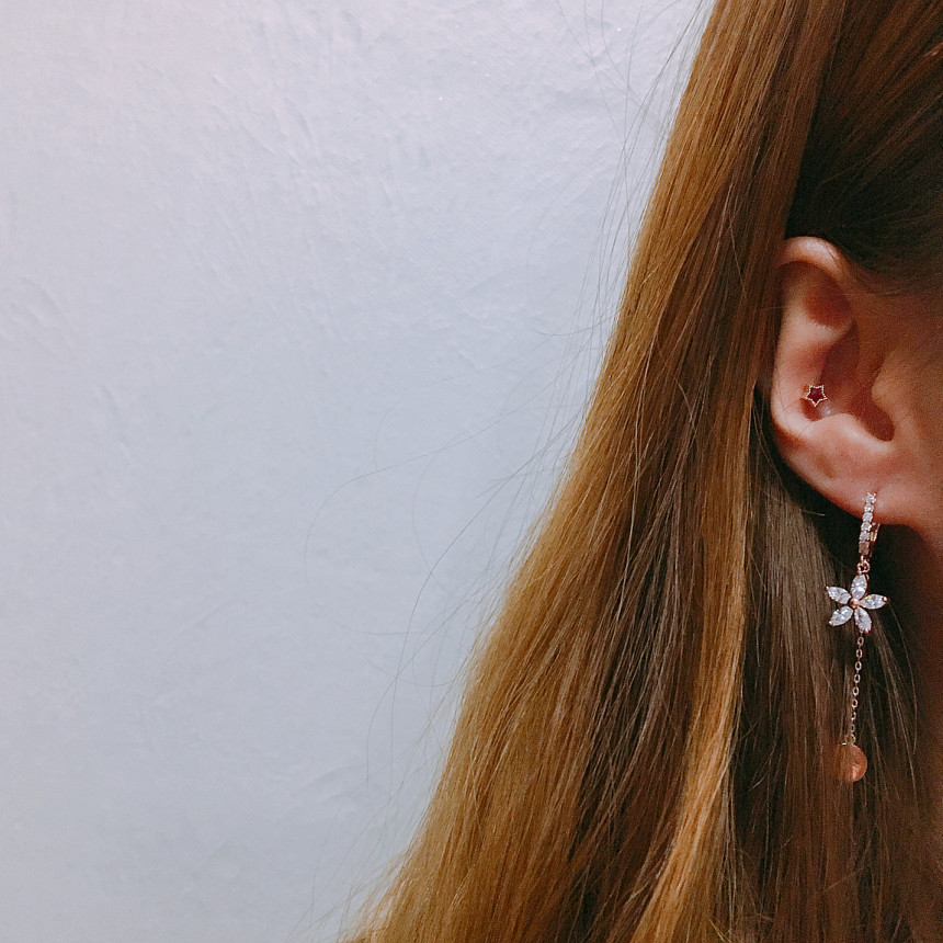 Lucca Sira Earrings LKJ0998 Female Attractive Godd