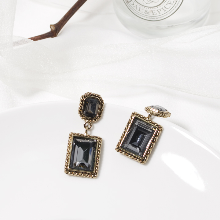 Glam Jewel Bold Drop Earrings Antique Winter Party