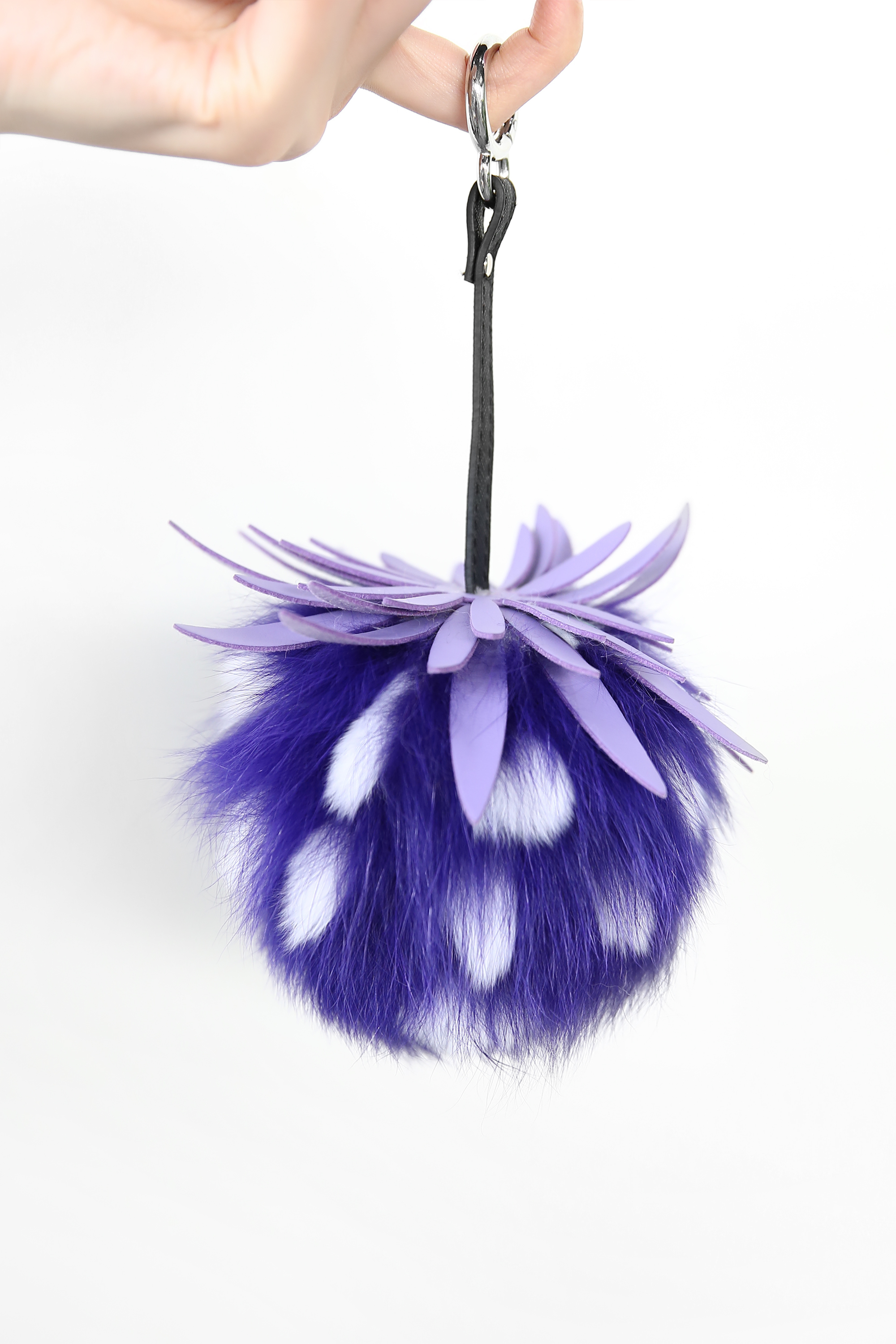 Pineapple Saga Fox Keyring Fur Foam Foam Professio