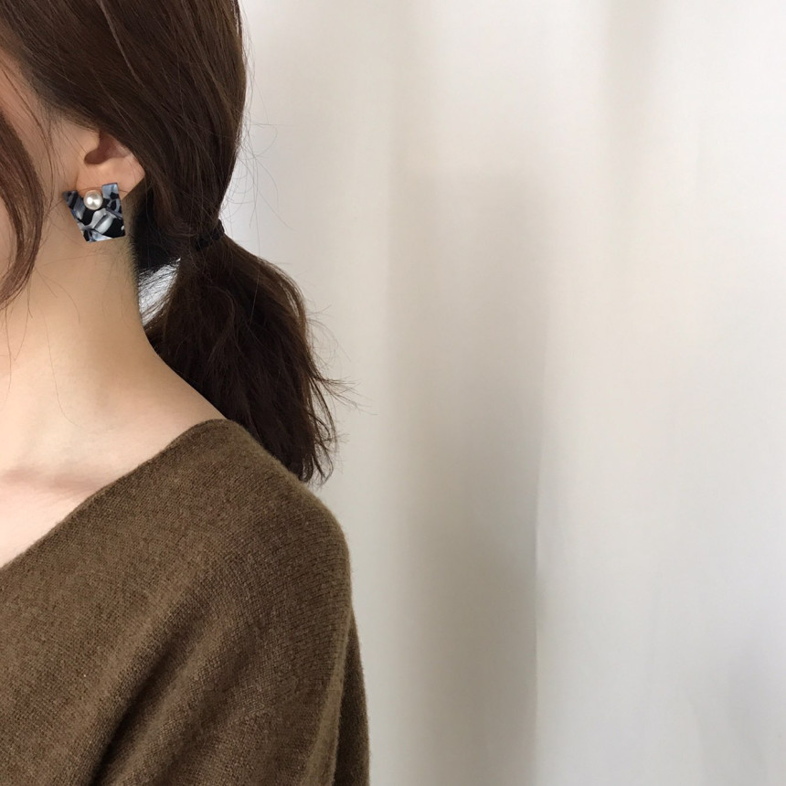 Honey pearl Hommage hoop earrings 4color Unusual a