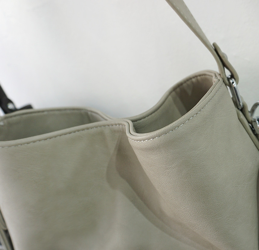 <b><p>Fastener pocket should bag 4color female</p></b><b><p>ファスナーポケットショルダーバッグ4color女性デイリーバックカジュアルバッグモダンな</p></b><br /><br /><p align='center'>