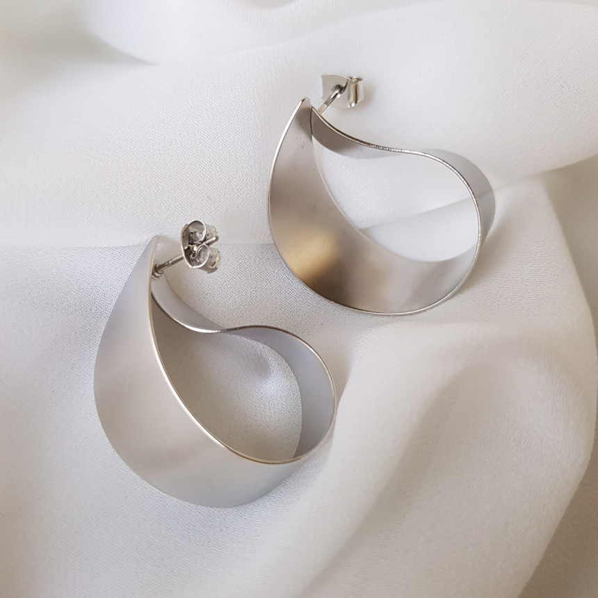 Modern Gold Silver Water Drop Shaped Earrings Fren