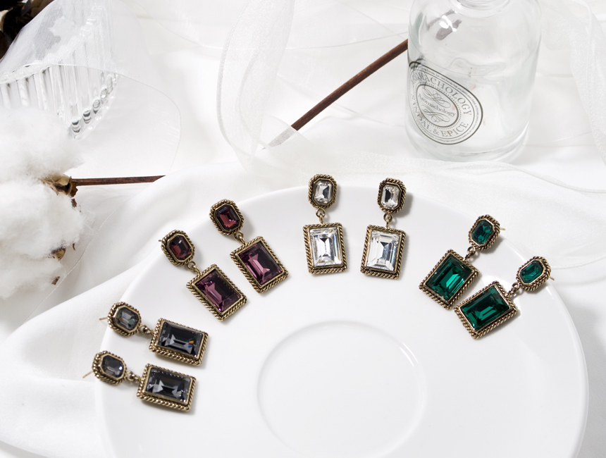 Glam Jewel Bold Drop Earrings Antique Winter Party