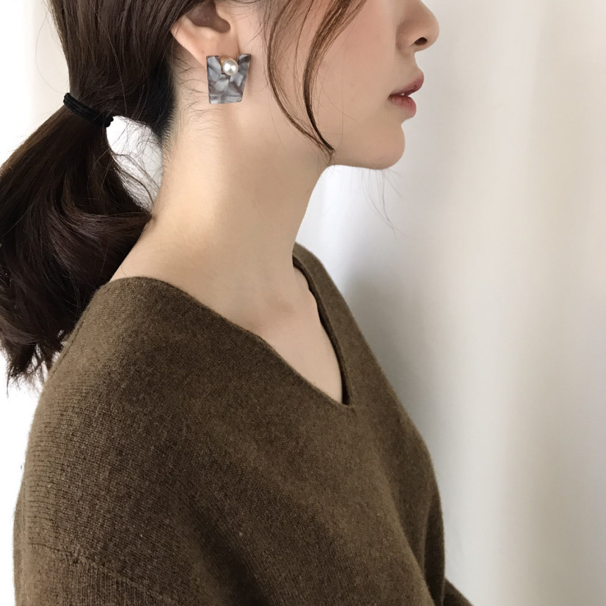 Honey pearl Hommage hoop earrings 4color Unusual a