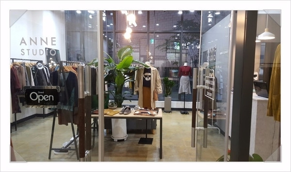 Fox Scarf Pom-Form 30's Women's Clothing Key