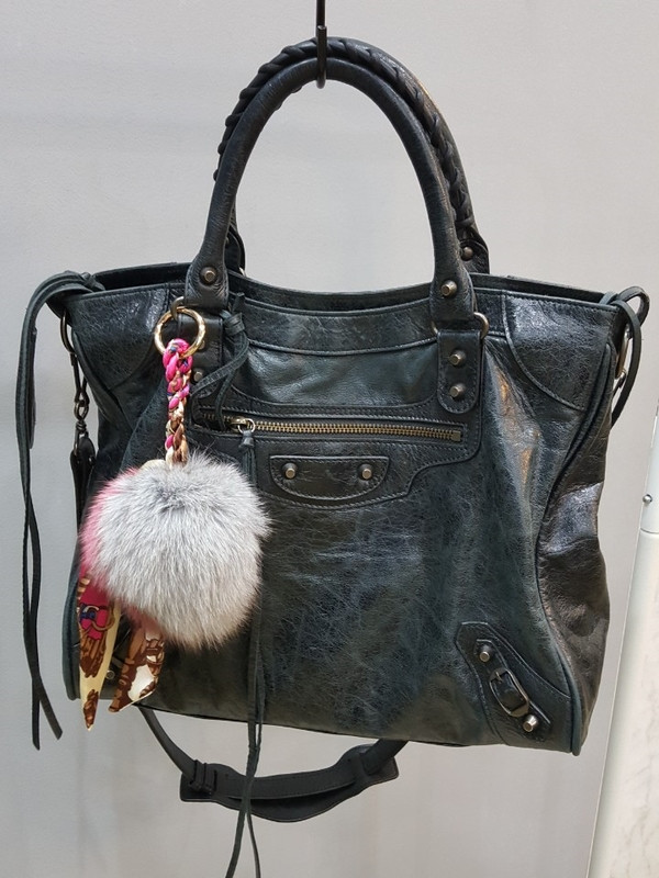 Fox Scarf Pom-Form 30's Women's Clothing Key