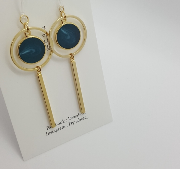 Dyna Light Neptune Drop Earrings Luxurious Silicon