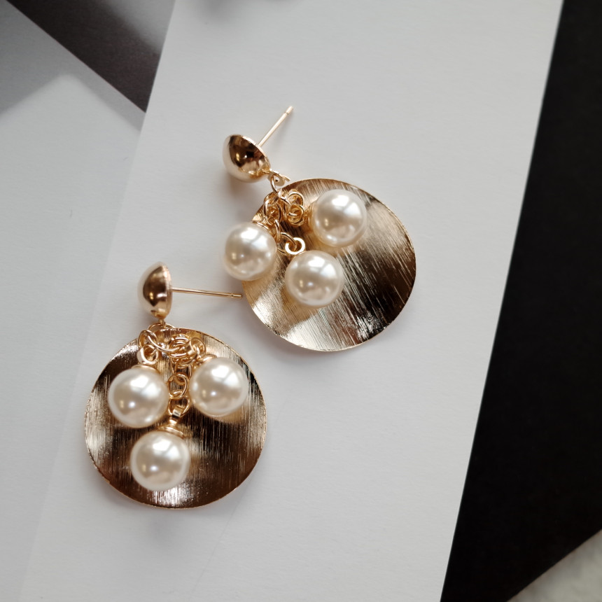 NO.64 Aria Three Pearls Metal Earrings Stylish Chi