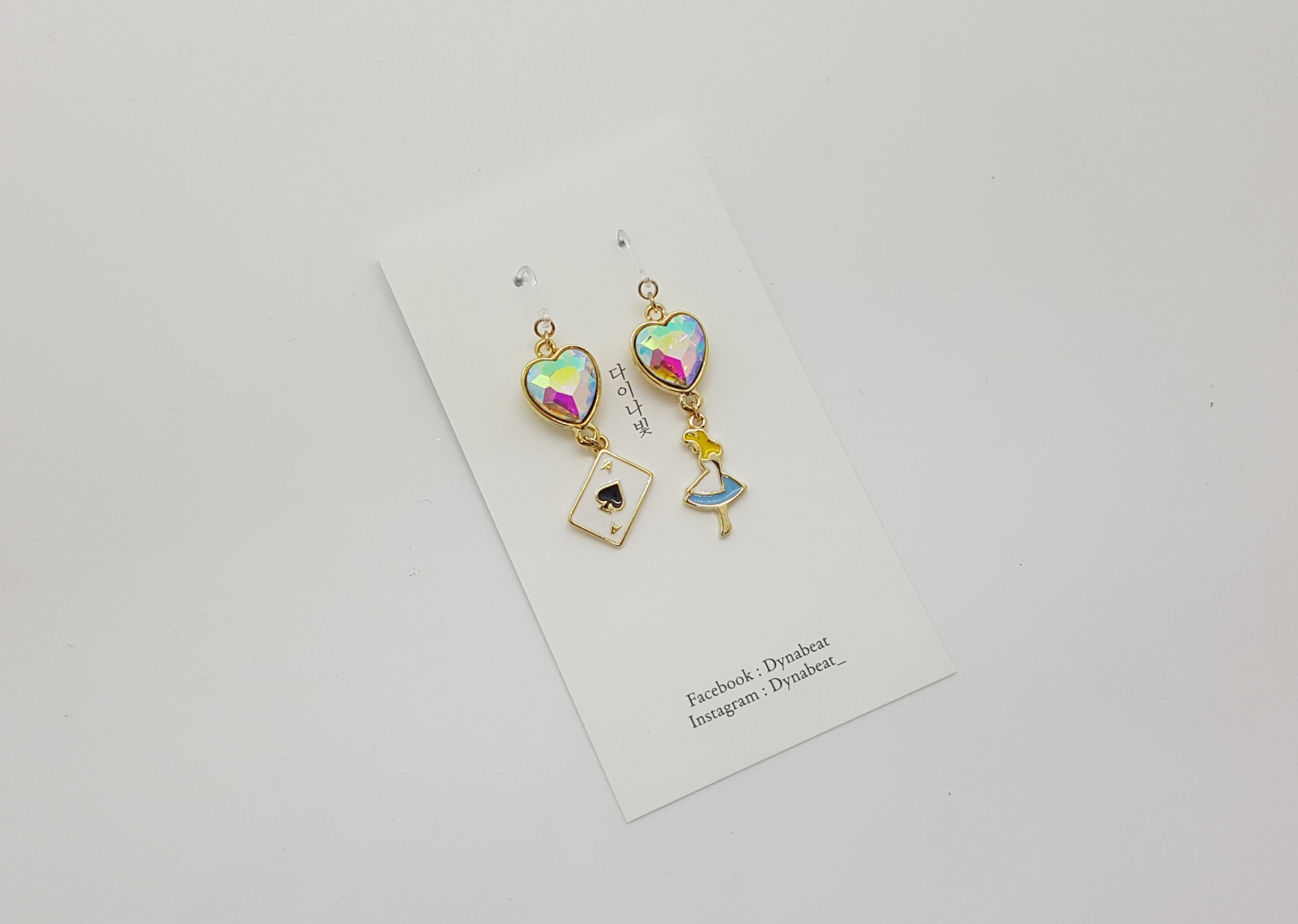 Dyna light Alice earrings Earrings Possible Luxuri