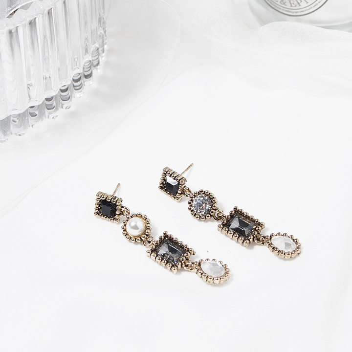 Glam Jewel Bold Drop Earrings Antique Winter Party