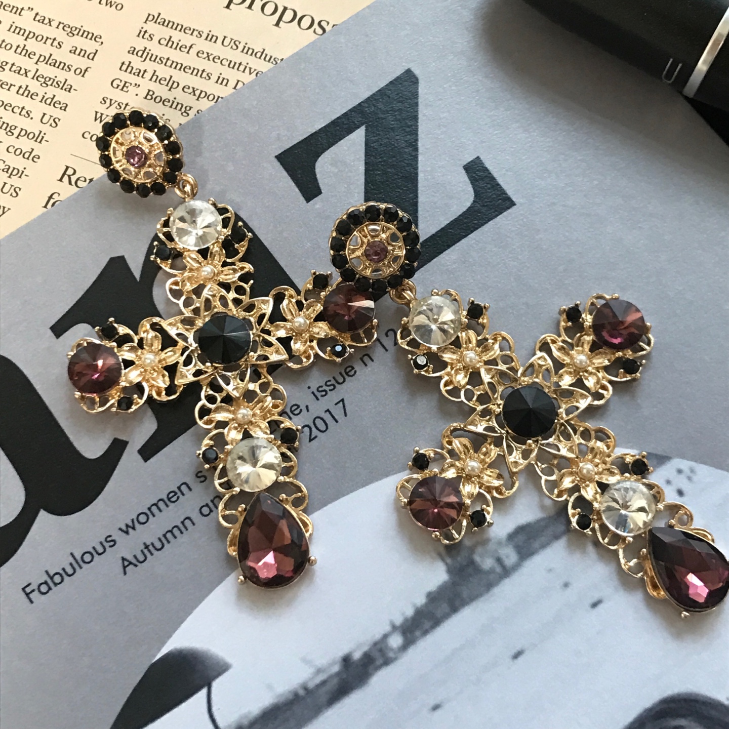 Baroque Bold Cross Earrings 4color Antique Jenny C