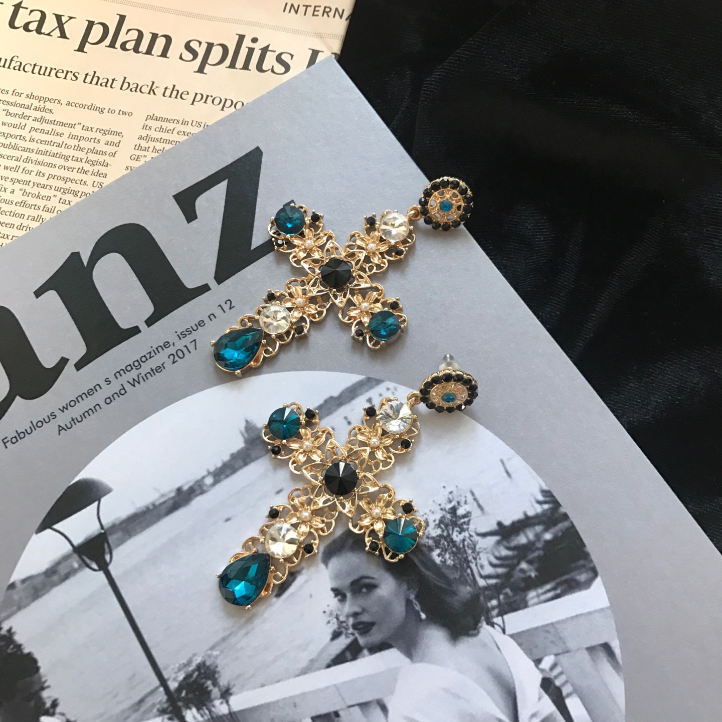 Baroque Bold Cross Earrings 4color Antique Jenny C