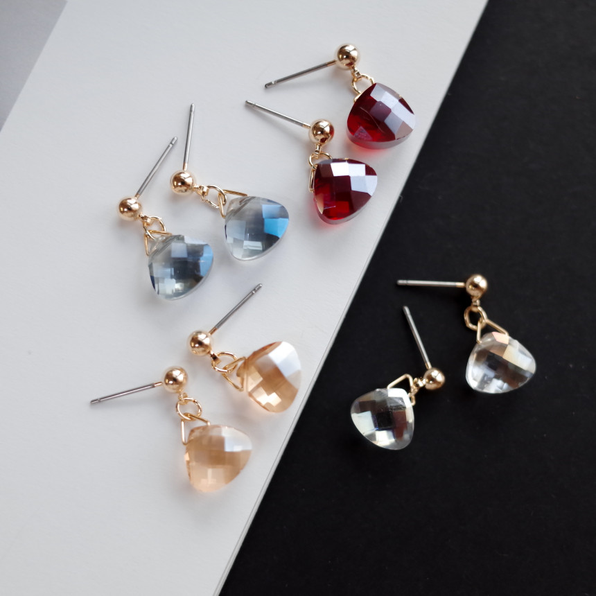 NO.66 Mini Swan Cutting Swarovski Earrings Stylish