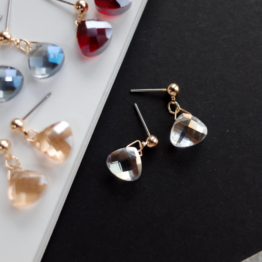 NO.66 Mini Swan Cutting Swarovski Earrings Stylish