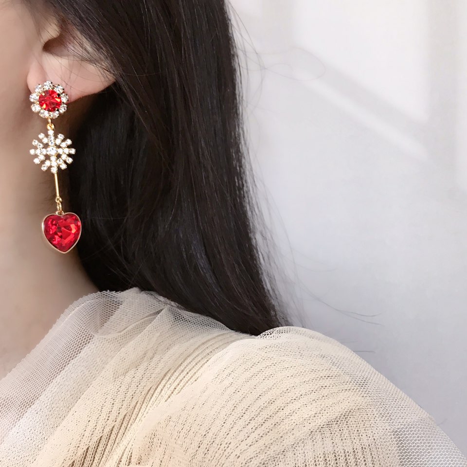Snowballs Heart Bold Drop Earrings Earrings Possib