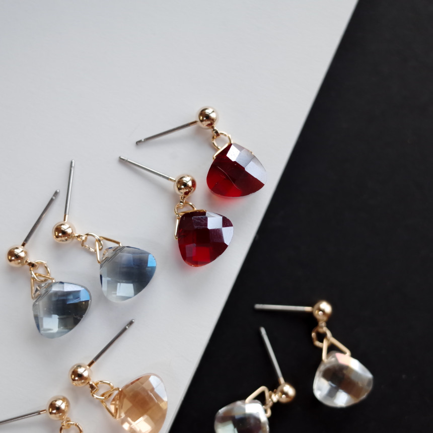 NO.66 Mini Swan Cutting Swarovski Earrings Stylish