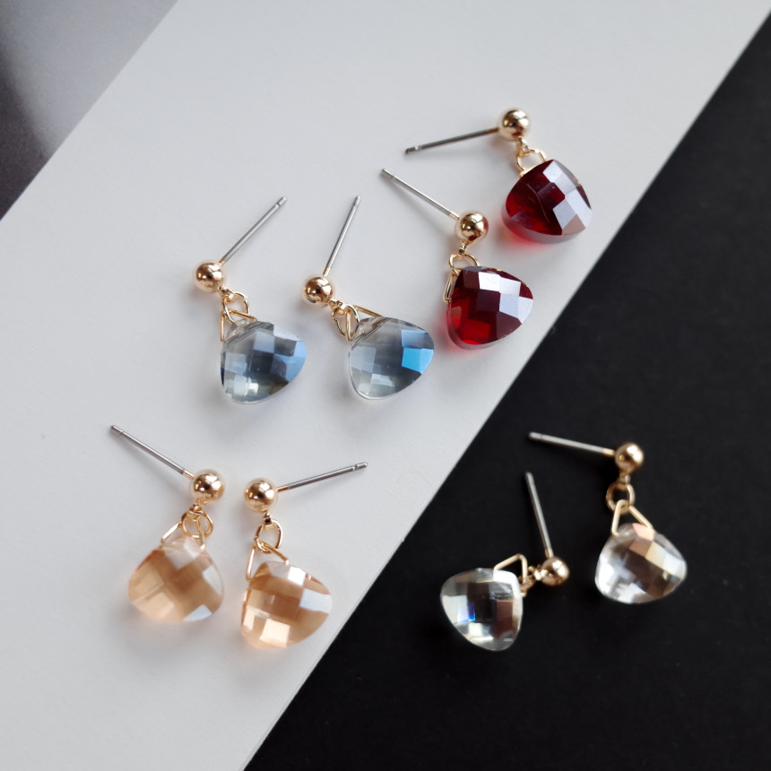 NO.66 Mini Swan Cutting Swarovski Earrings Stylish