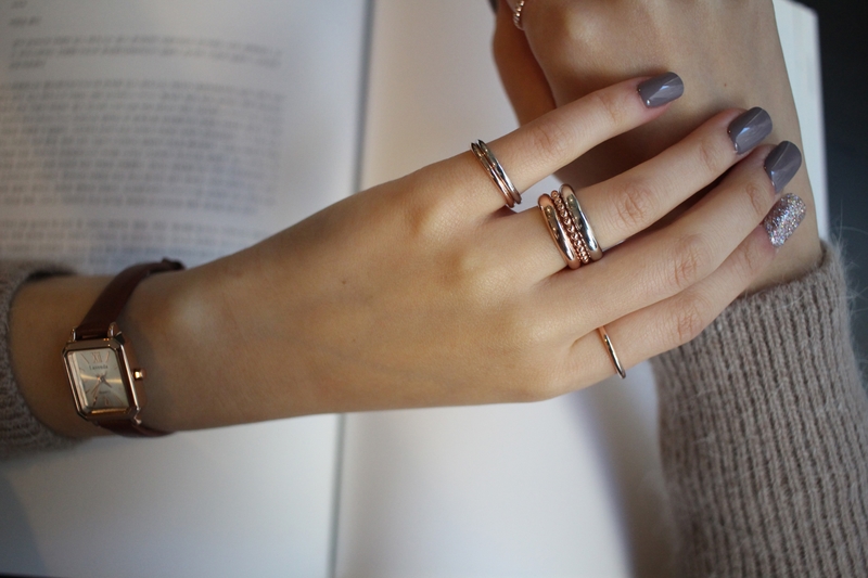 <b><p>rose White Yellow gold Plad Lered ring 3cor</p></b><b><p>ローズ ホワイト イエ ゴールド メッキ 重ね着 リング 3色 女性シルバー 20代</p></b><br /><br /><p align='center'>