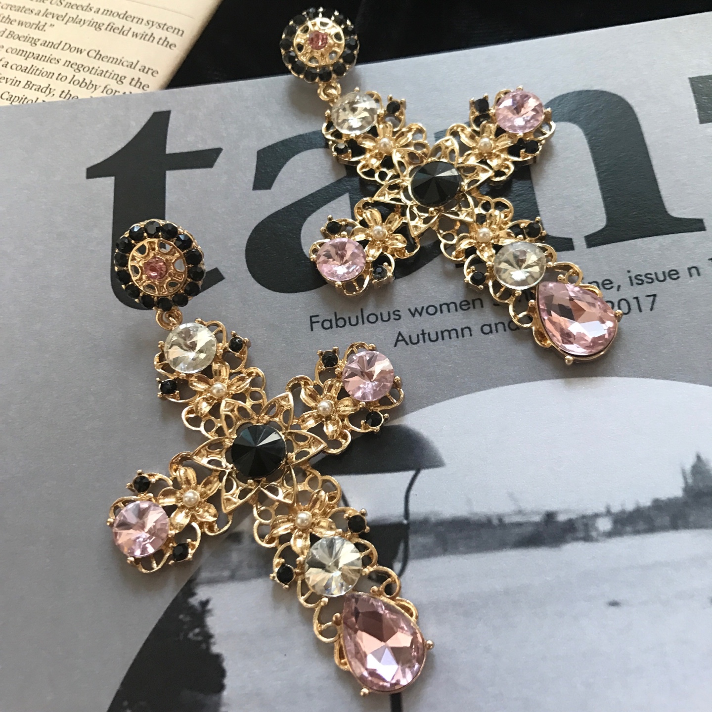 Baroque Bold Cross Earrings 4color Antique Jenny C